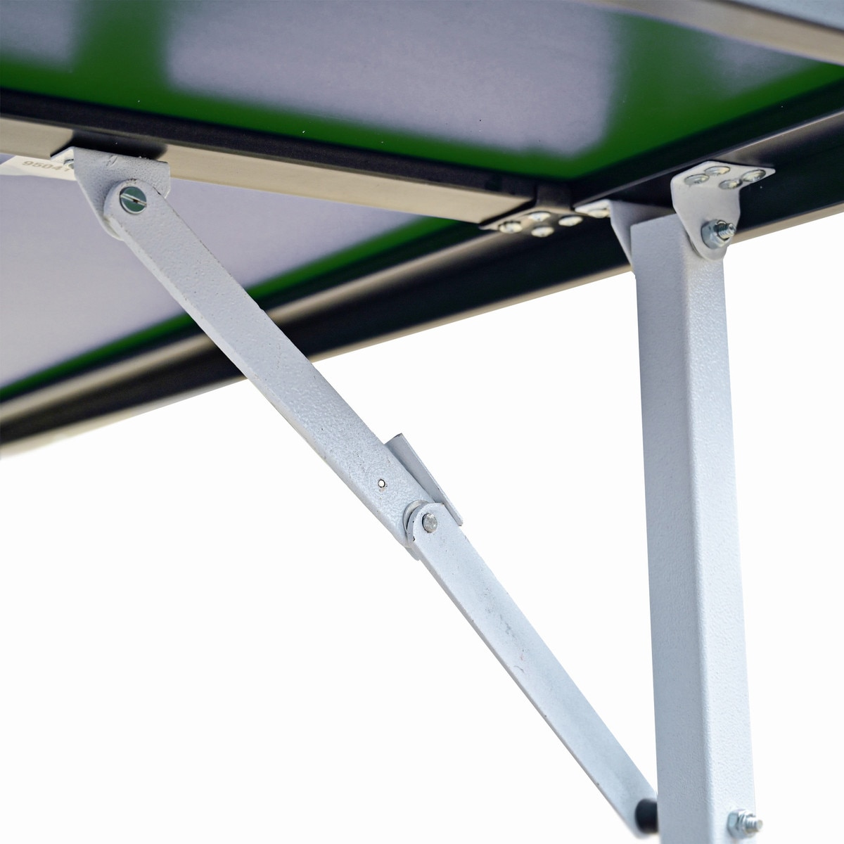 Butterfly Compact Outdoor Table: Under table locks of Green Table